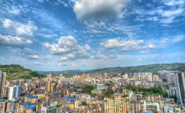 四川，致尊敬的听众朋友们